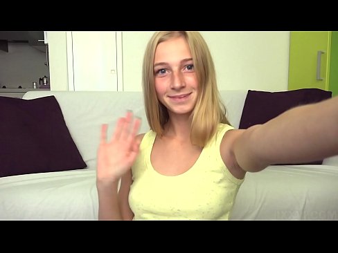 ❤️ Amikor unatkozom, lustán maszturbálom a rózsaszín puncimat... ❤ Szex videó at hu.libporno.ru ❌❤