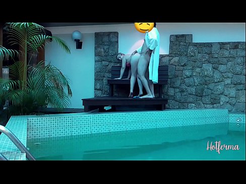 ❤️ A főnök meghívja a szobalányt a medencébe, de nem tud ellenállni egy forró ❤ Szex videó at hu.libporno.ru ❌❤